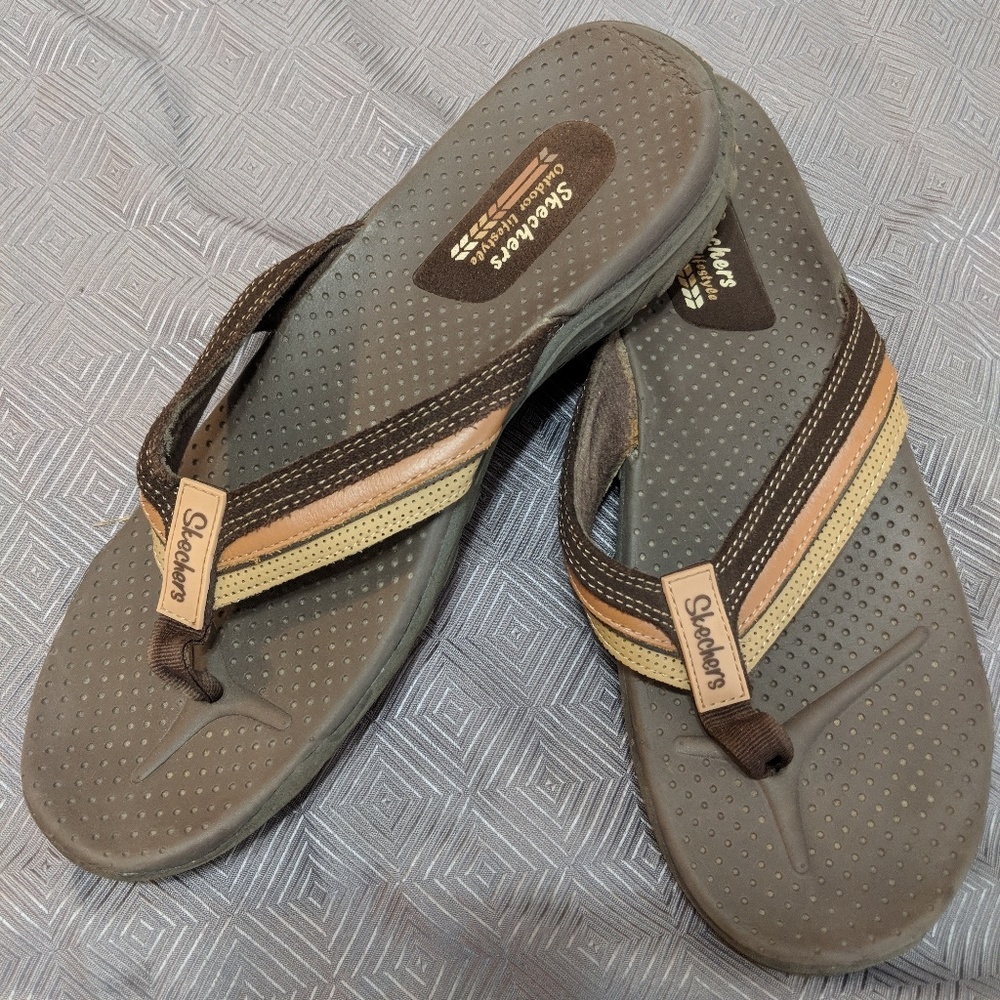 EUC Skechers Ortho Flip Flop (thong sandal)